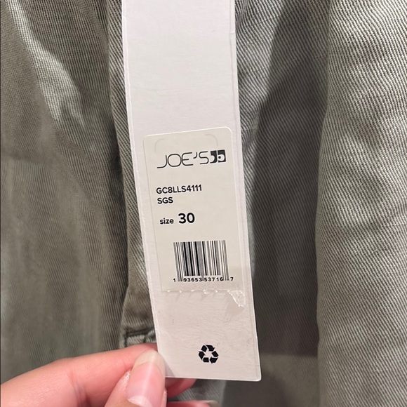 Joe's Jeans The Penelope Sea Grass Linen-Blend Short - Picture 6 of 14